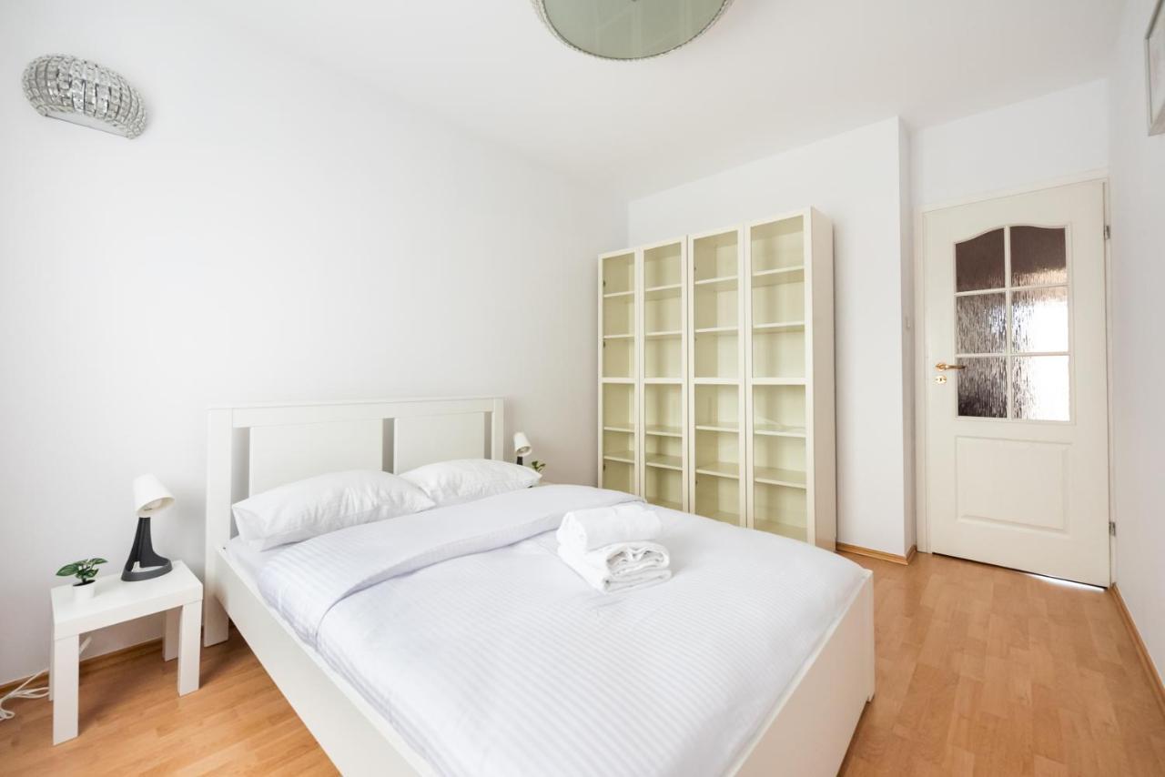 Ken 54 2-Bedroom Apartment ワルシャワ エクステリア 写真
